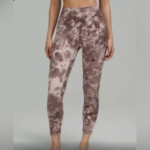 Lululemon Align HR 28”